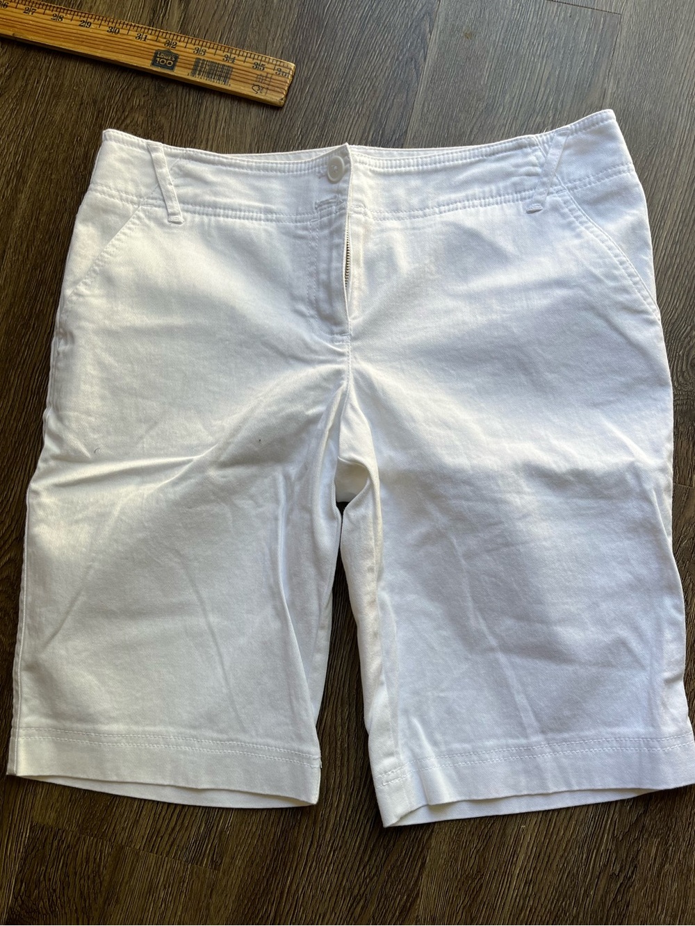 LOFT EUC White Mid-Rise Bermuda Shorts
